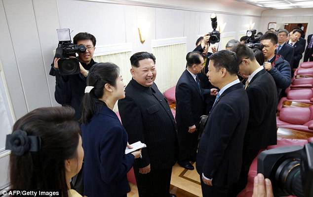 Toàn cảnh bên trong đoàn tàu bọc thép chở lãnh đạo Triều Tiên Kim Jong-un ảnh 4